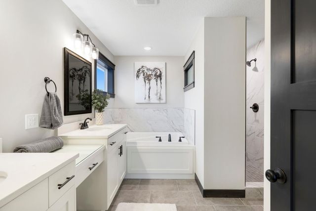 1105 136th Street E, Rosemount, MN 55068