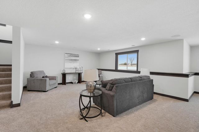 1105 136th Street E, Rosemount, MN 55068