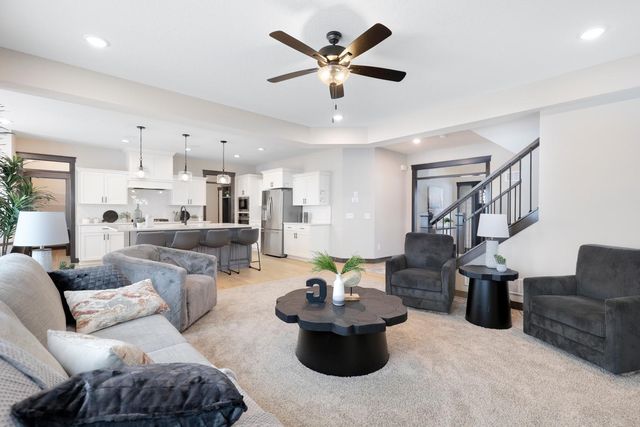 1105 136th Street E, Rosemount, MN 55068