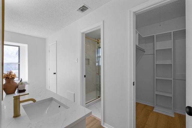 2414 Postbridge Road, Grand Prairie, TX 75050