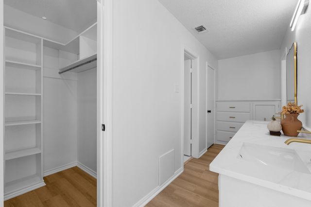 2414 Postbridge Road, Grand Prairie, TX 75050