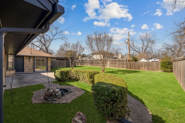 2414 Postbridge Road, Grand Prairie, TX 75050