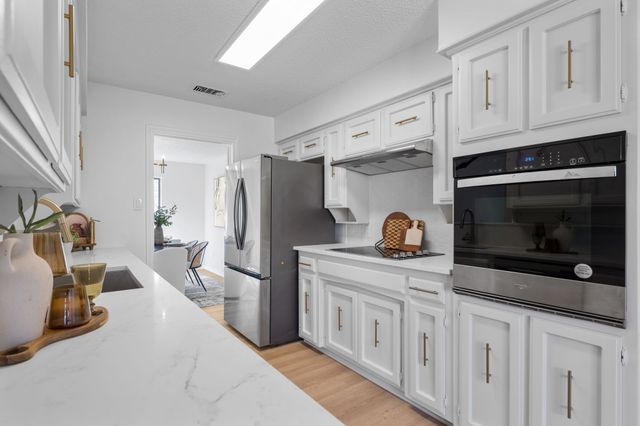 2414 Postbridge Road, Grand Prairie, TX 75050