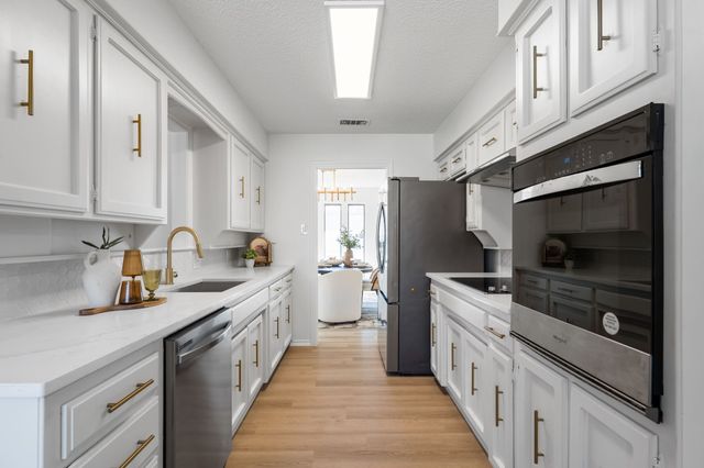 2414 Postbridge Road, Grand Prairie, TX 75050