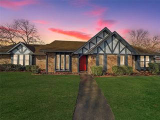 2414 Postbridge Road, Grand Prairie, TX 75050