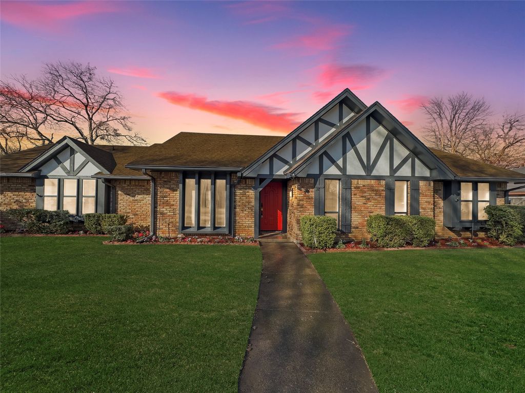 2414 Postbridge Road, Grand Prairie, TX 75050