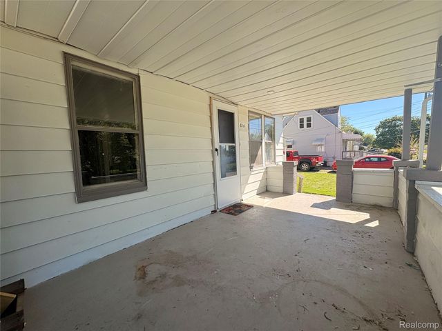 814 Alvord Avenue, Flint, MI 48507