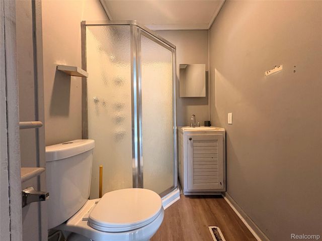814 Alvord Avenue, Flint, MI 48507