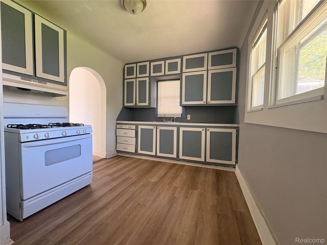 814 Alvord Avenue, Flint, MI 48507
