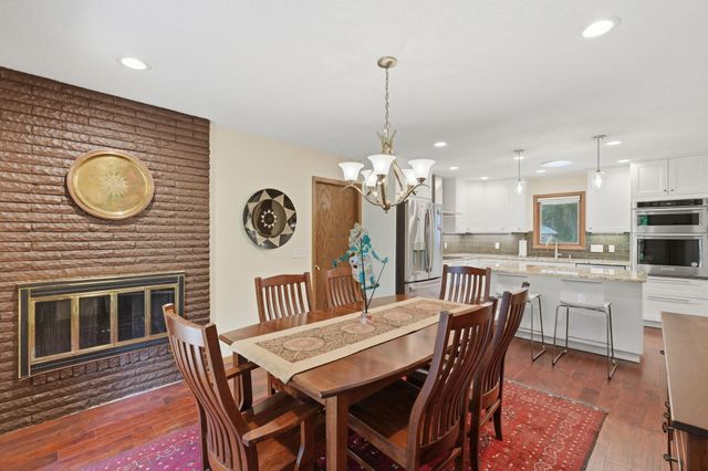 1527 E Windemere Circle NE, Fridley, MN 55421