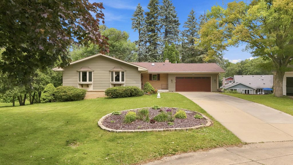 1527 E Windemere Circle NE, Fridley, MN 55421 — photo 2