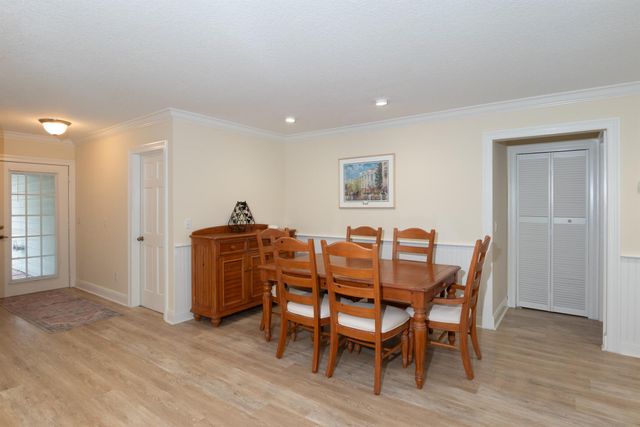 2918 SE Fairway W 13, Stuart, FL 34997