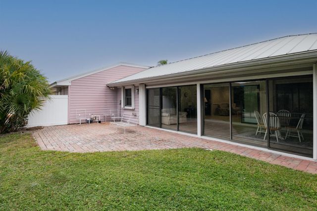 2918 SE Fairway W 13, Stuart, FL 34997