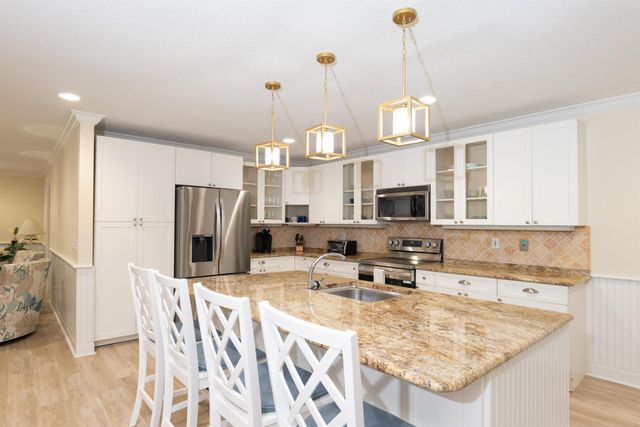 2918 SE Fairway W 13, Stuart, FL 34997