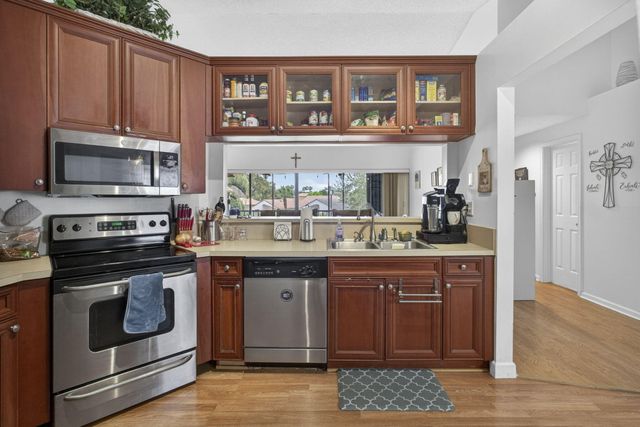 12644 Shoreline Drive 8F, Wellington, FL 33414