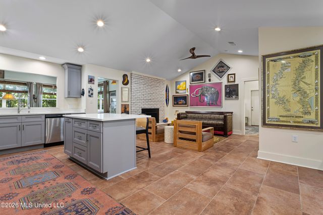 1407 Nicholson Avenue, Waveland, MS 39576