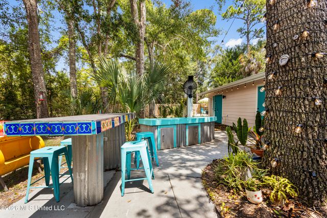1407 Nicholson Avenue, Waveland, MS 39576