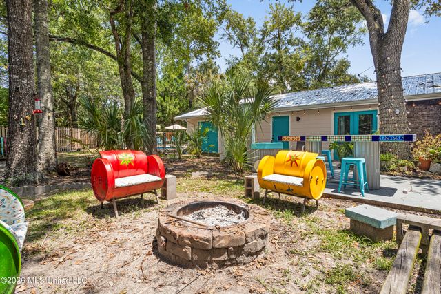 1407 Nicholson Avenue, Waveland, MS 39576