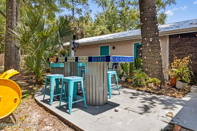 1407 Nicholson Avenue, Waveland, MS 39576