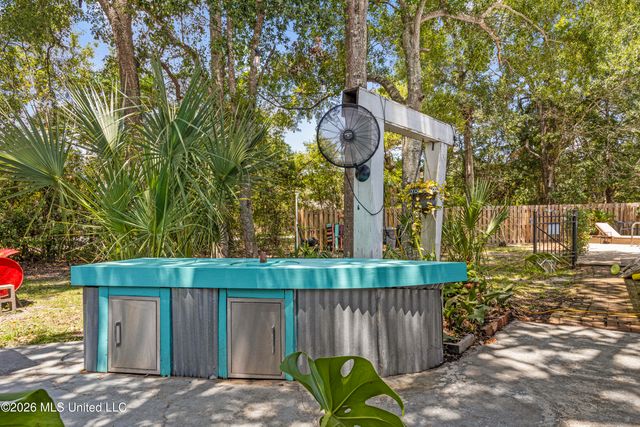 1407 Nicholson Avenue, Waveland, MS 39576