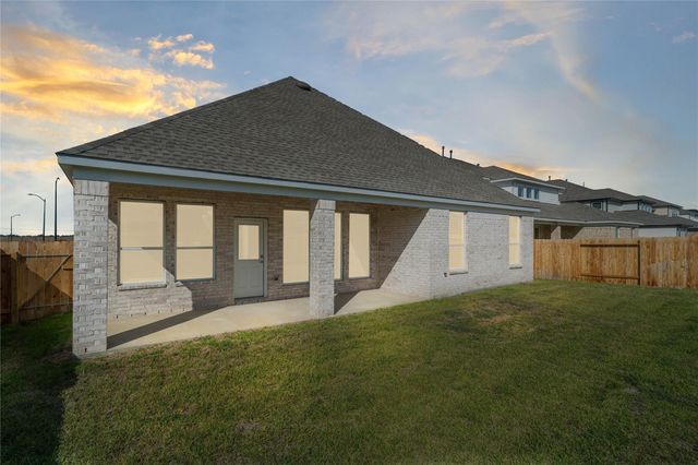 425 Piney Rocks Lane, Waller, TX 77484