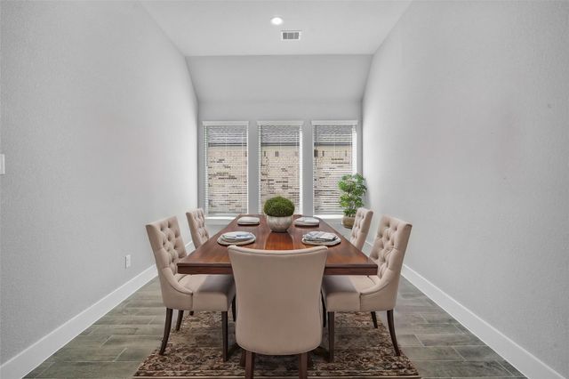425 Piney Rocks Lane, Waller, TX 77484