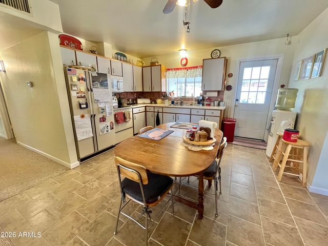 426 W Essex Road, Kearny, AZ 85137