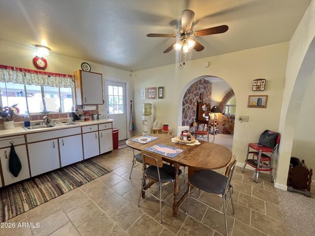 426 W Essex Road, Kearny, AZ 85137
