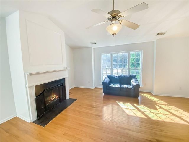 1068 S Gordon Road, Austell, GA 30168