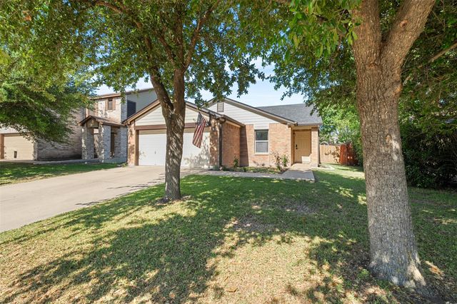 4302 Kings Canyon DR, Taylor, TX 76574