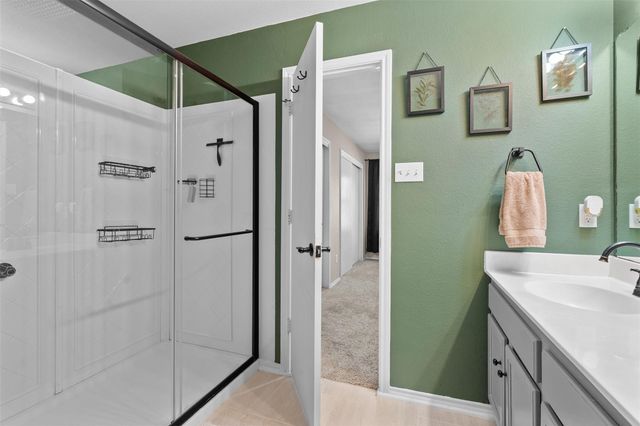 4302 Kings Canyon DR, Taylor, TX 76574