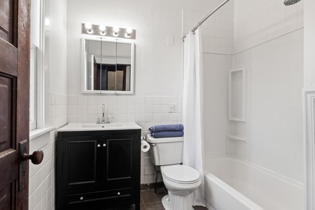 1815 AVENUE E, Council Bluffs, IA 51501