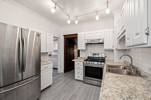 1815 AVENUE E, Council Bluffs, IA 51501