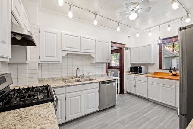 1815 AVENUE E, Council Bluffs, IA 51501