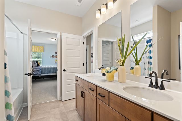 8183 Harbour Chase Loop, Ooltewah, TN 37363