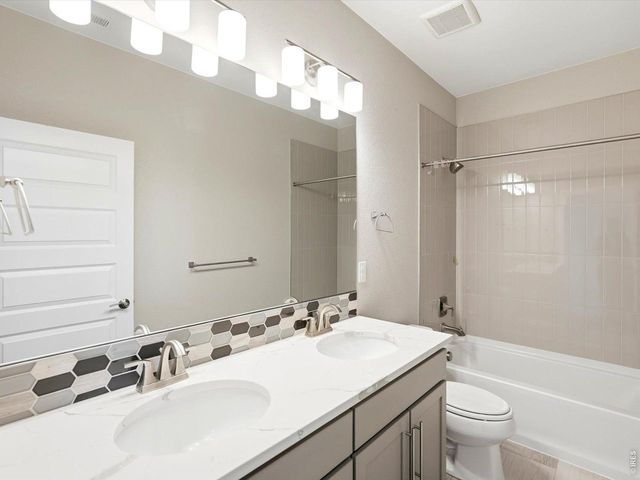 3012 Yale Dr, Broomfield, CO 80023