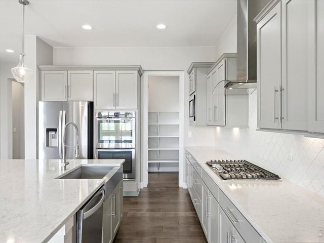 3012 Yale Dr, Broomfield, CO 80023