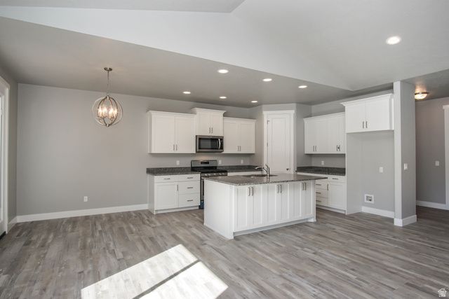 3263 W 850 N, Layton, UT 84041