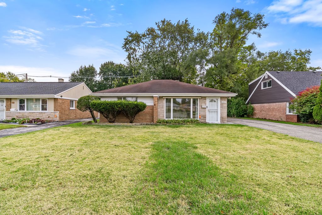 15547 Rose Drive, South Holland, IL 60473 — exterior