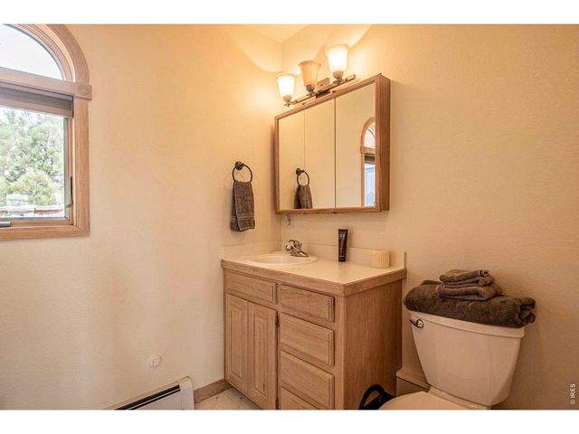 90 Mount Axtell Dr, Livermore, CO 80536