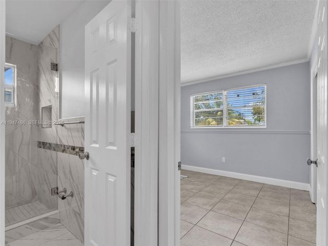 6525 SW sw 18 st, Miramar, FL 33023