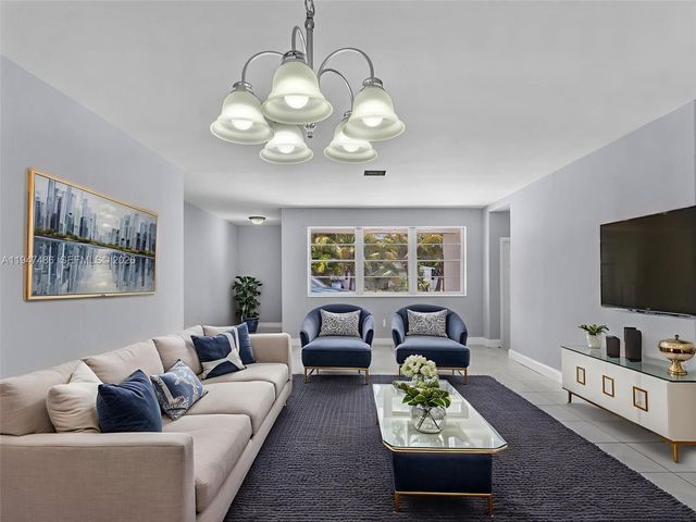 6525 SW sw 18 st, Miramar, FL 33023