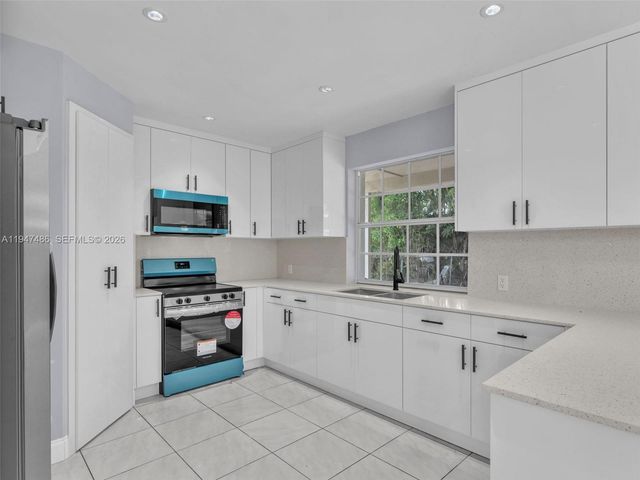 6525 SW sw 18 st, Miramar, FL 33023