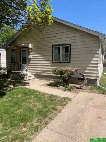 2707 Calhoun Street, Bellevue, NE 68005