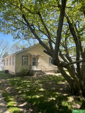 2707 Calhoun Street, Bellevue, NE 68005