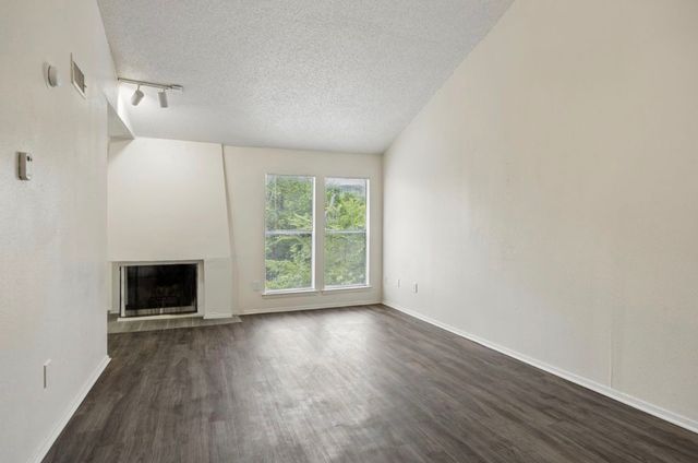 6050 Melody Lane, Dallas, TX 75231