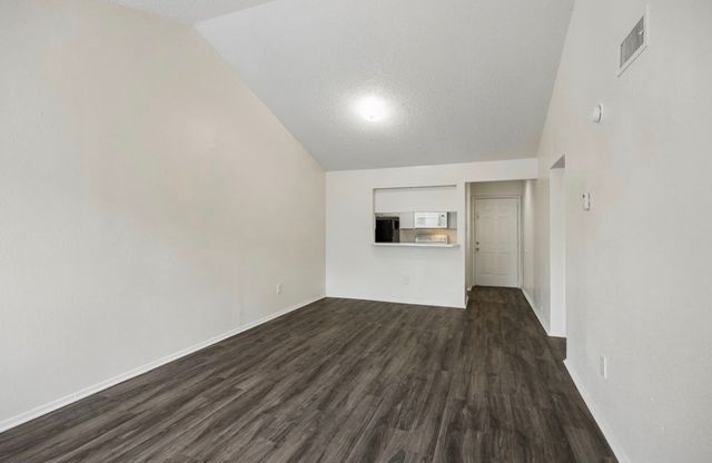 6050 Melody Lane, Dallas, TX 75231