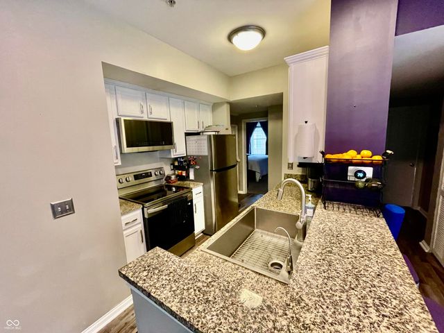 220 N Cleveland Street 220C, Indianapolis, IN 46204