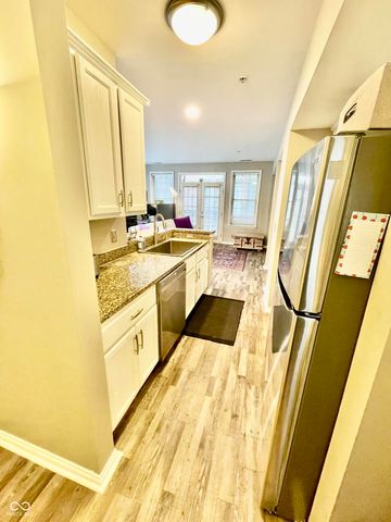 220 N Cleveland Street 220C, Indianapolis, IN 46204