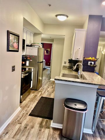 220 N Cleveland Street 220C, Indianapolis, IN 46204